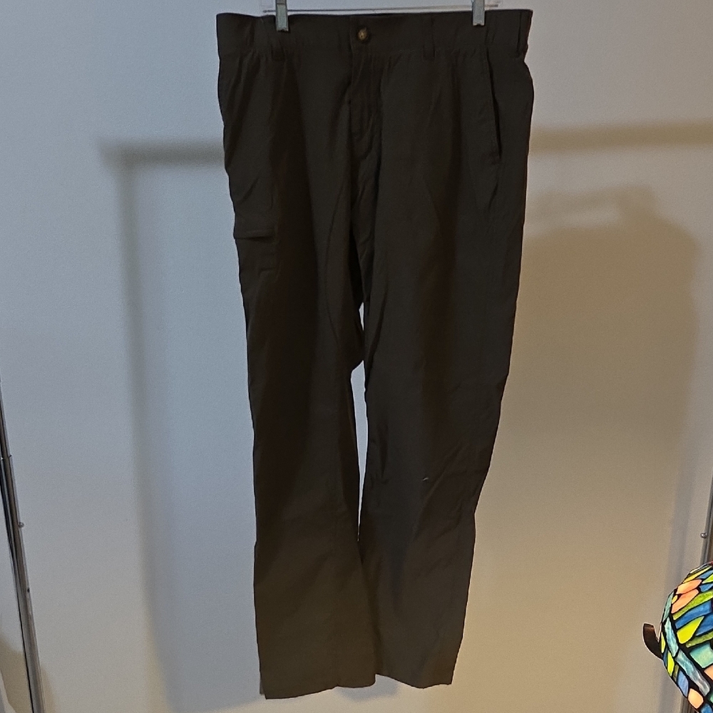 Men's Cargo Pants in Dark Brown